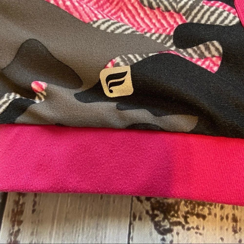 Fabletics Camo For The Cure Reversible Sports Bra. Size XSmall.